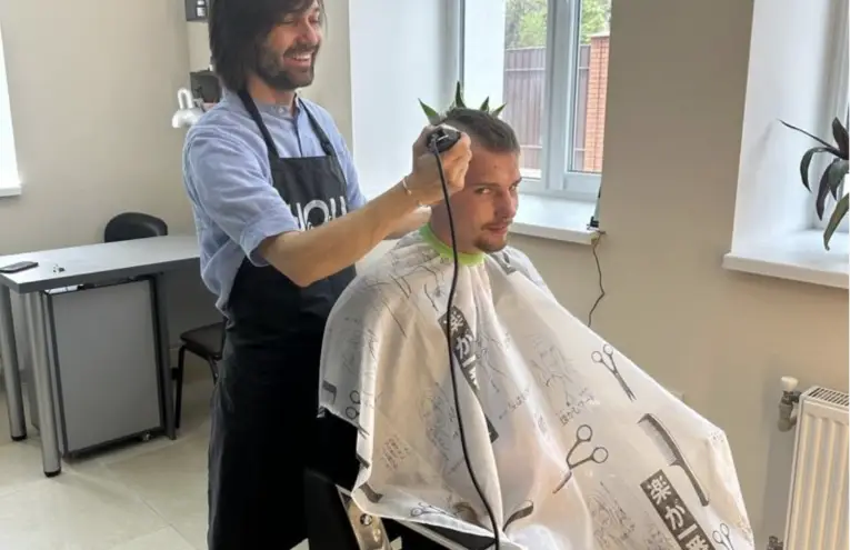 Screenshot 2024-09-18 at 01.05.51