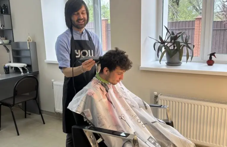 Screenshot 2024-09-18 at 01.06.12